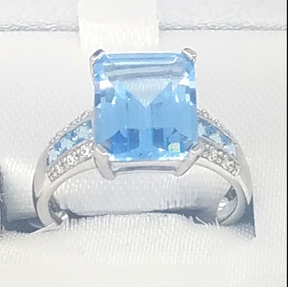 📌SOLD📌 AQUAMARINE SILVER RING - Picture 9 of 12